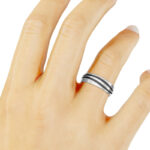 Alianza de boda 6mm Oro Blanco y Carbono 60-OAC05B-B - Imagen 3