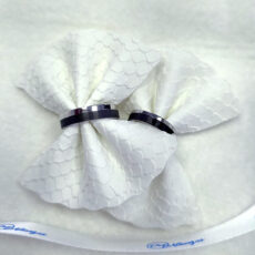 Alianza de oro y carbono con acabado mate para matrimonio moderno